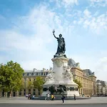 New And Designed Studio Well Equipped - Heart Of Paris 2